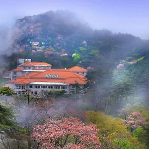 Huangshan Shilin Hotel